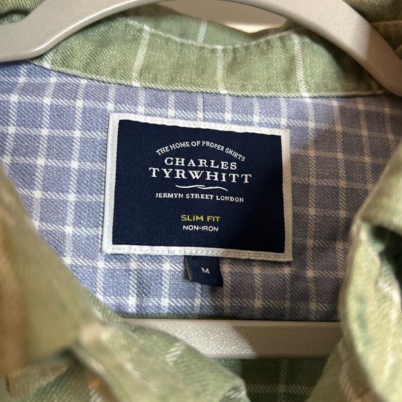 Charles Tyrwhitt Medium Slim Fit Dress Shirt - Picture 2 of 3